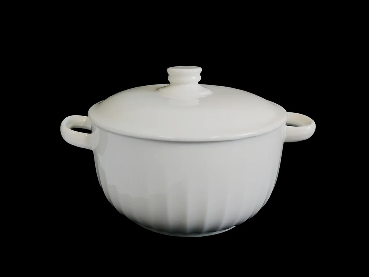 Dora — Soup bowl with lid and handle 750 ml, BA3738