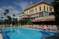 Hotels: professioneller Klang, Akustik, Video und Steuerung – abgestimmt auf Nutzung, Architektur und Betriebsbedingungen.