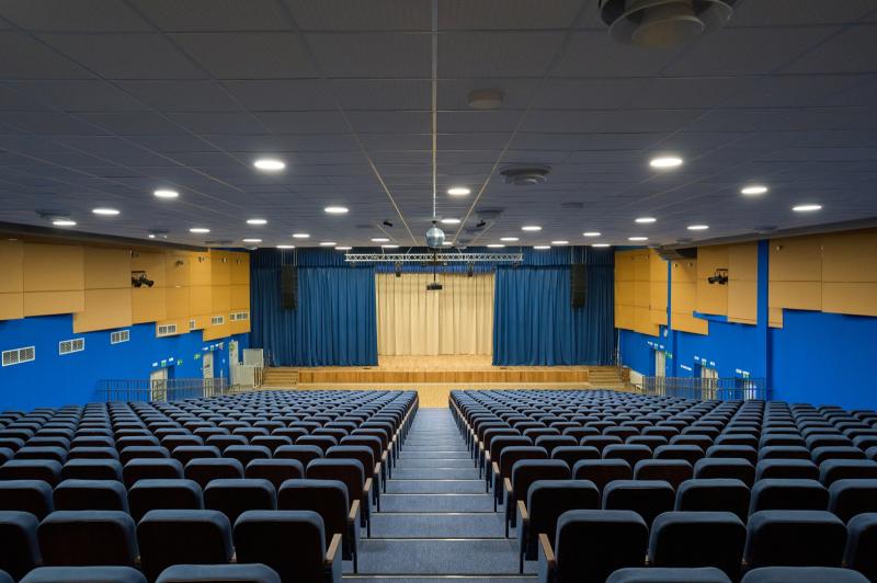 Installation and commissioning: professional sound, acoustics, video and control designed around venue workflows, architecture and operating conditions.