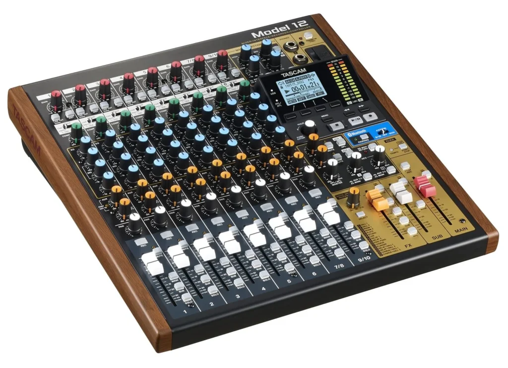 Микшер-рекордер Tascam Model 12